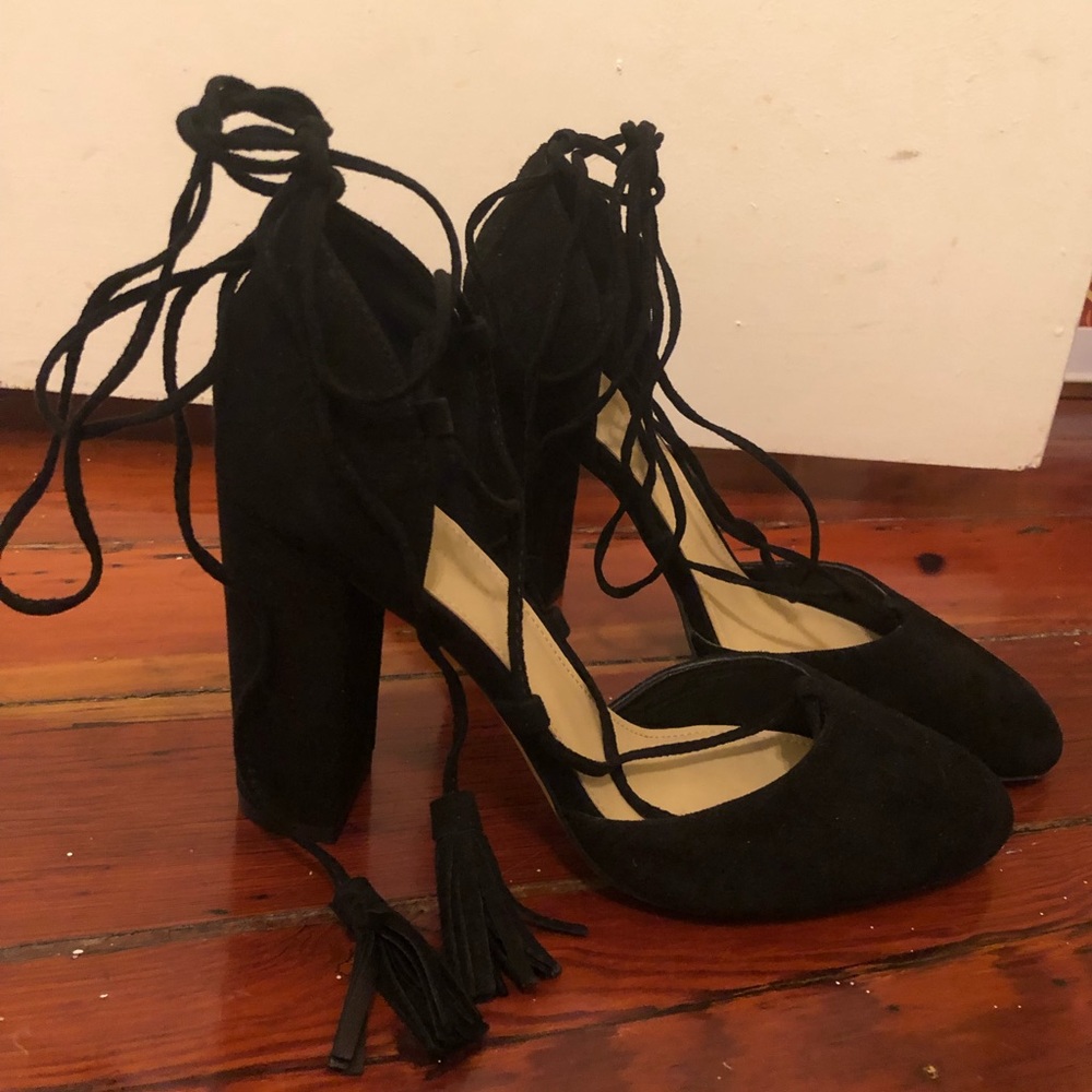 Marc Fisher Pumps - image 5